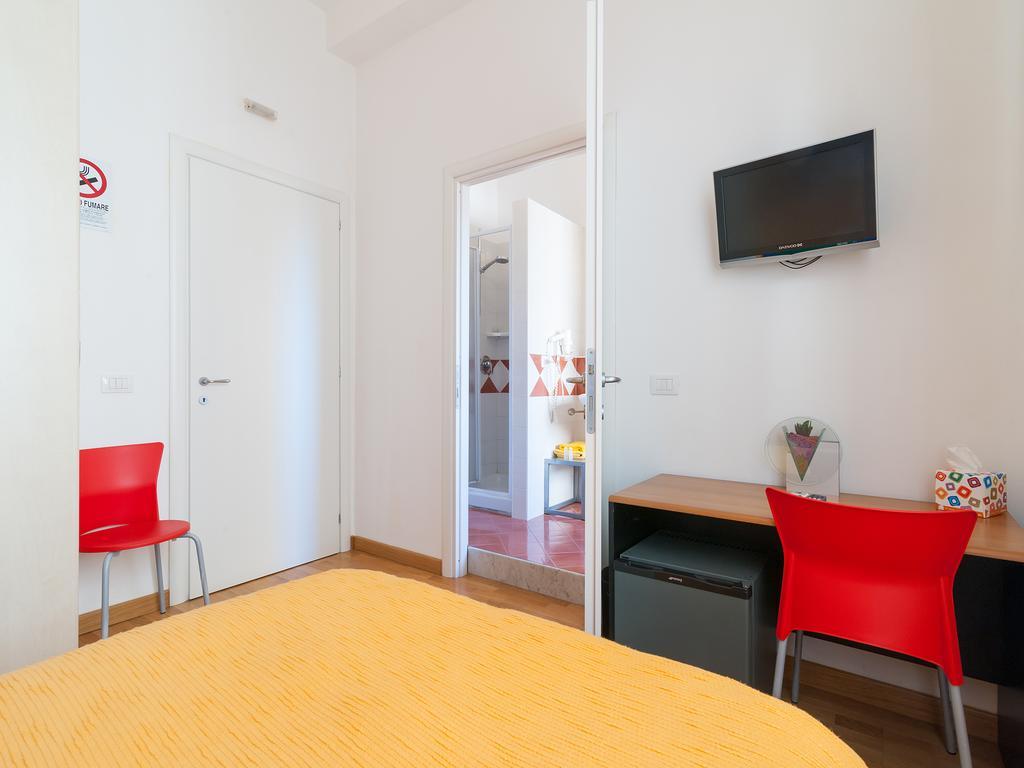 Affittacamere Art Rooms Cagliari Oda fotoğraf