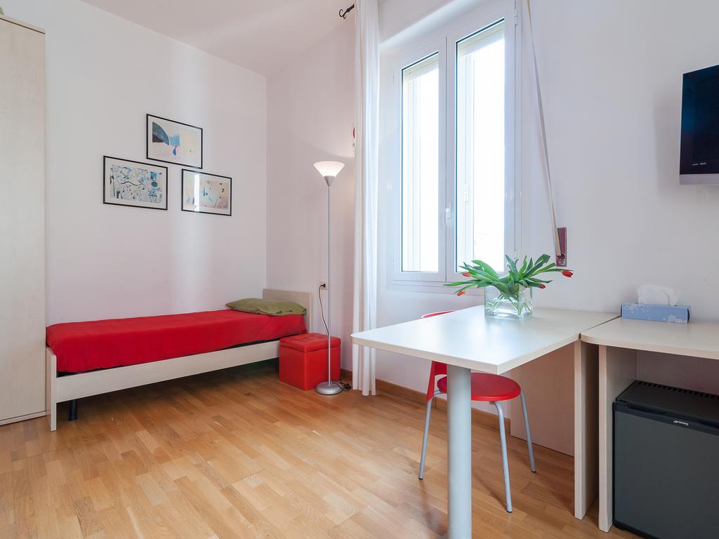 Affittacamere Art Rooms Cagliari Oda fotoğraf